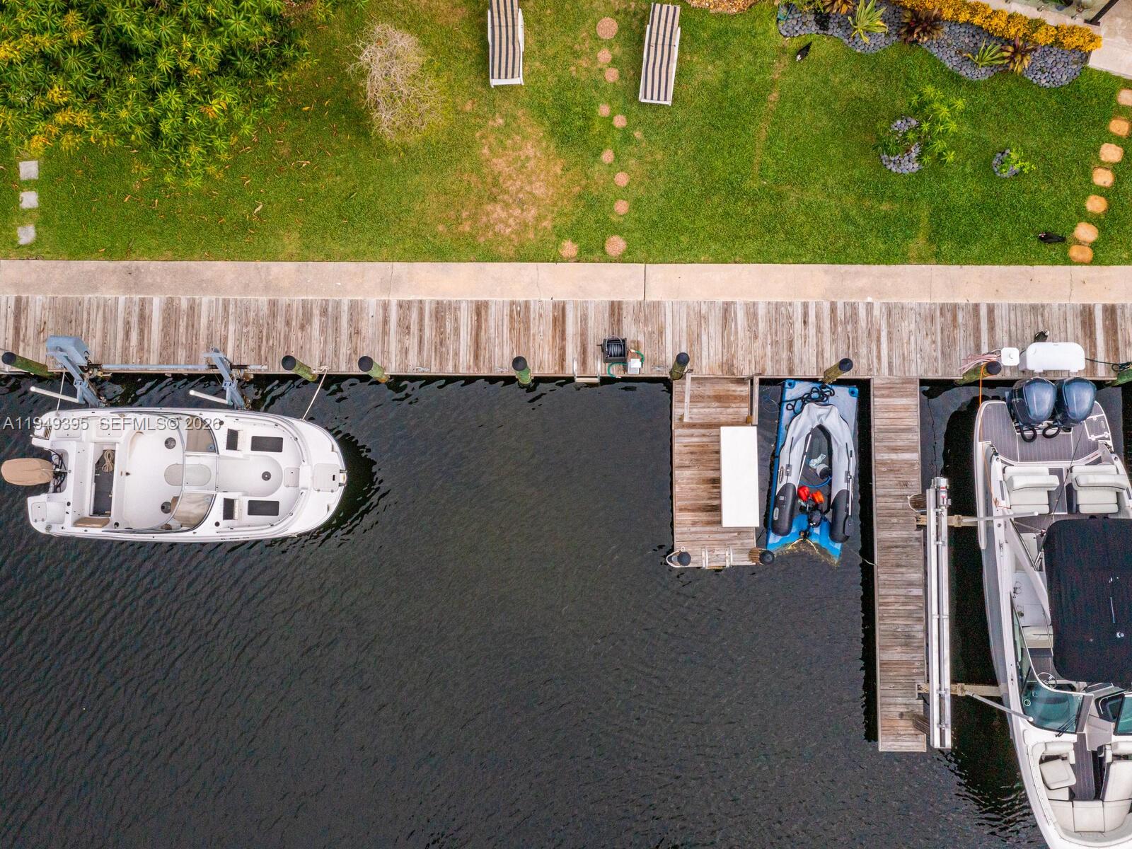 HARBOURWOOD VILLAS - Residential