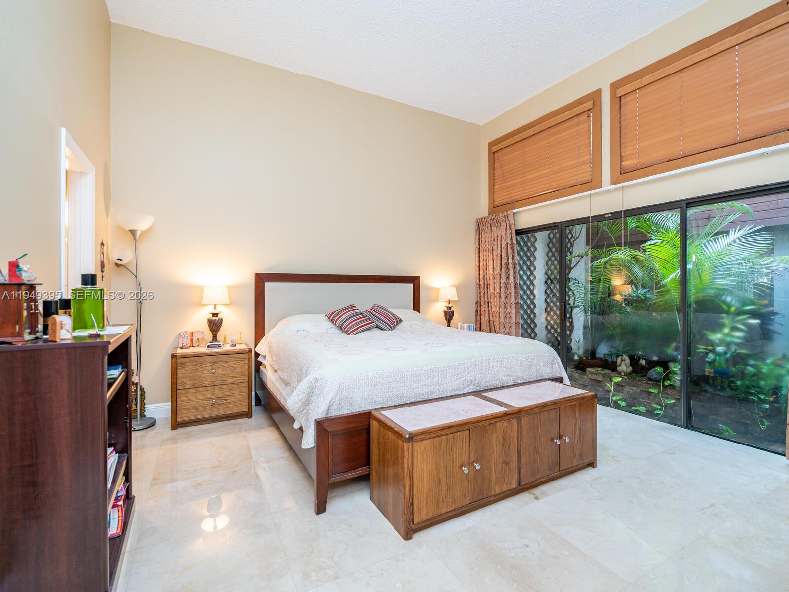 HARBOURWOOD VILLAS - Residential