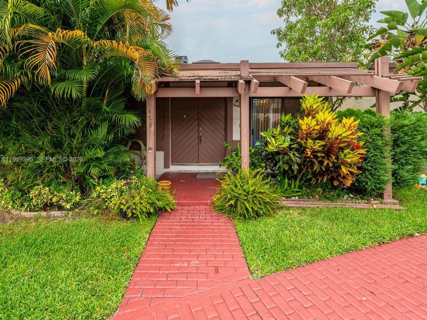 BOAT LOVER'S DREAM!! Dock your boat in your backyard! This beautifully renovated & naturally bright waterfront townhouse in enchanting Harbourwood Villas comes w/ its own deeded dock: LARGEST BOAT SLIP (suitable for a catamaran) 45-50 feet long x 26-36 feet wide, easy access to intracoastal/ocean (no fixed bridges). Unique combination of high vaulted wood ceilings, skylights, open concept design, marble floors, granite countertops kitchen, marble countertops bathrooms & covered waterfront patio makes this the perfect place for any water/nature lover. Featuring 2 bedrooms, 2 full baths, office (convertible to bedroom), ample closet space, attic, 6 year old roof & A/C, hurricane shutters, 2 parking spots, community pool. Maintenance $980/month. No assessments. See Broker remarks for showing info.