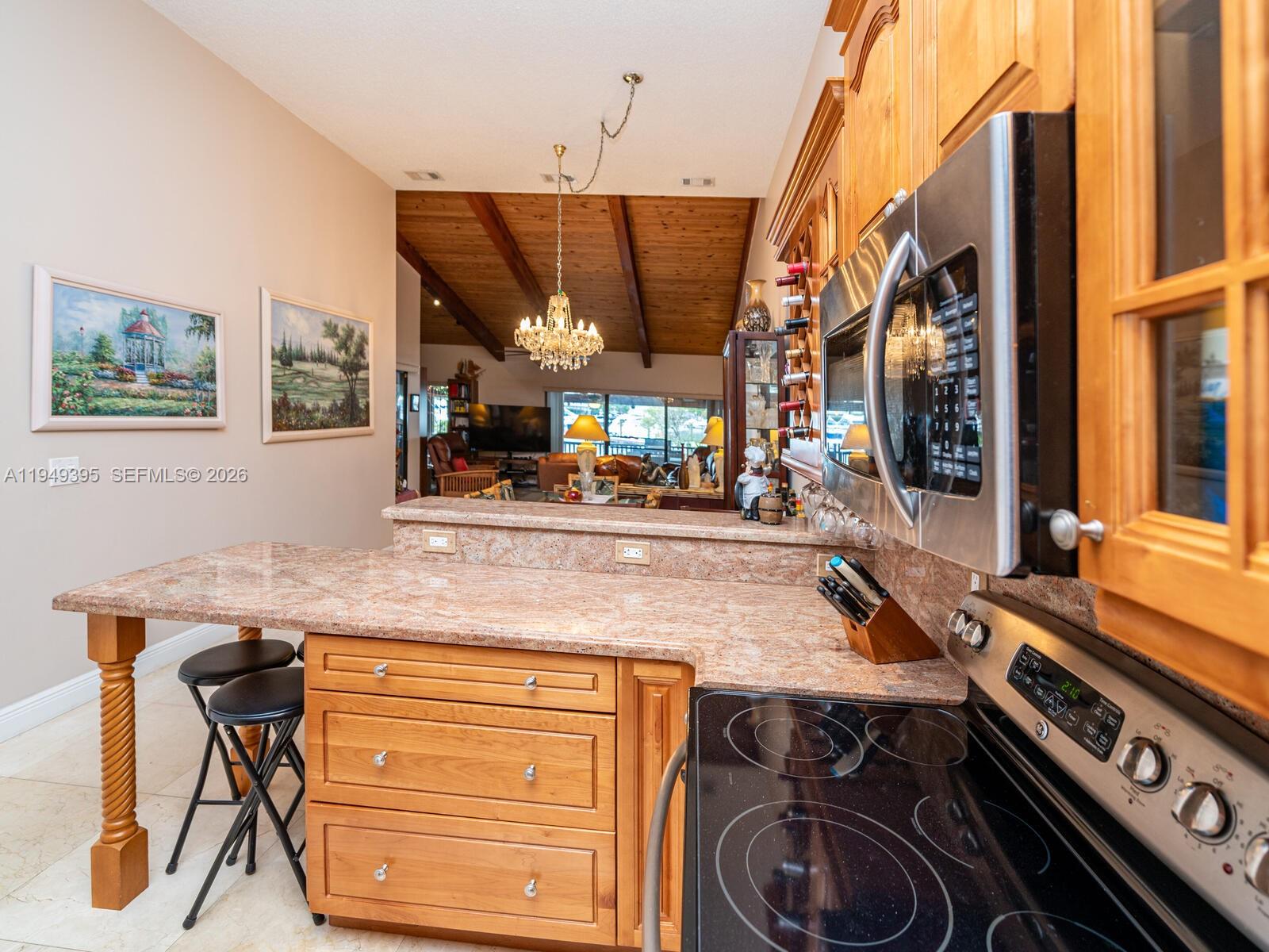 HARBOURWOOD VILLAS - Residential