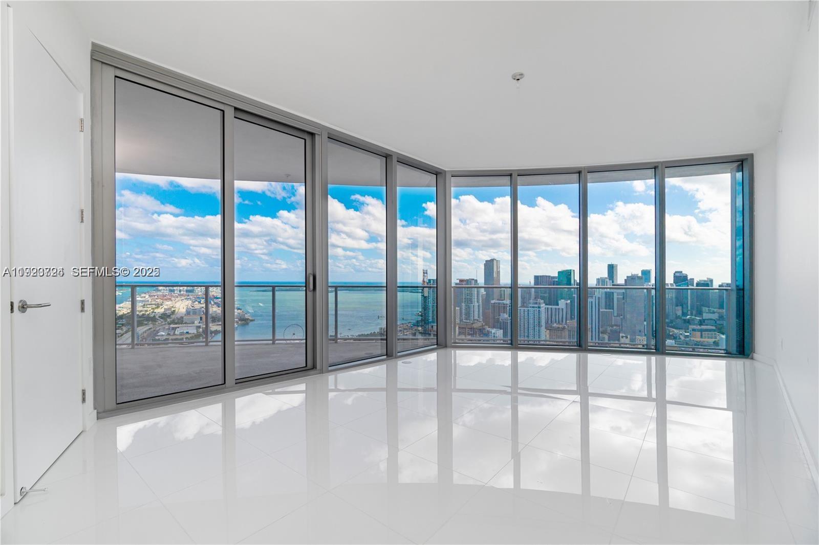 PARAMOUNT MIAMI WORLDCENT - Residential