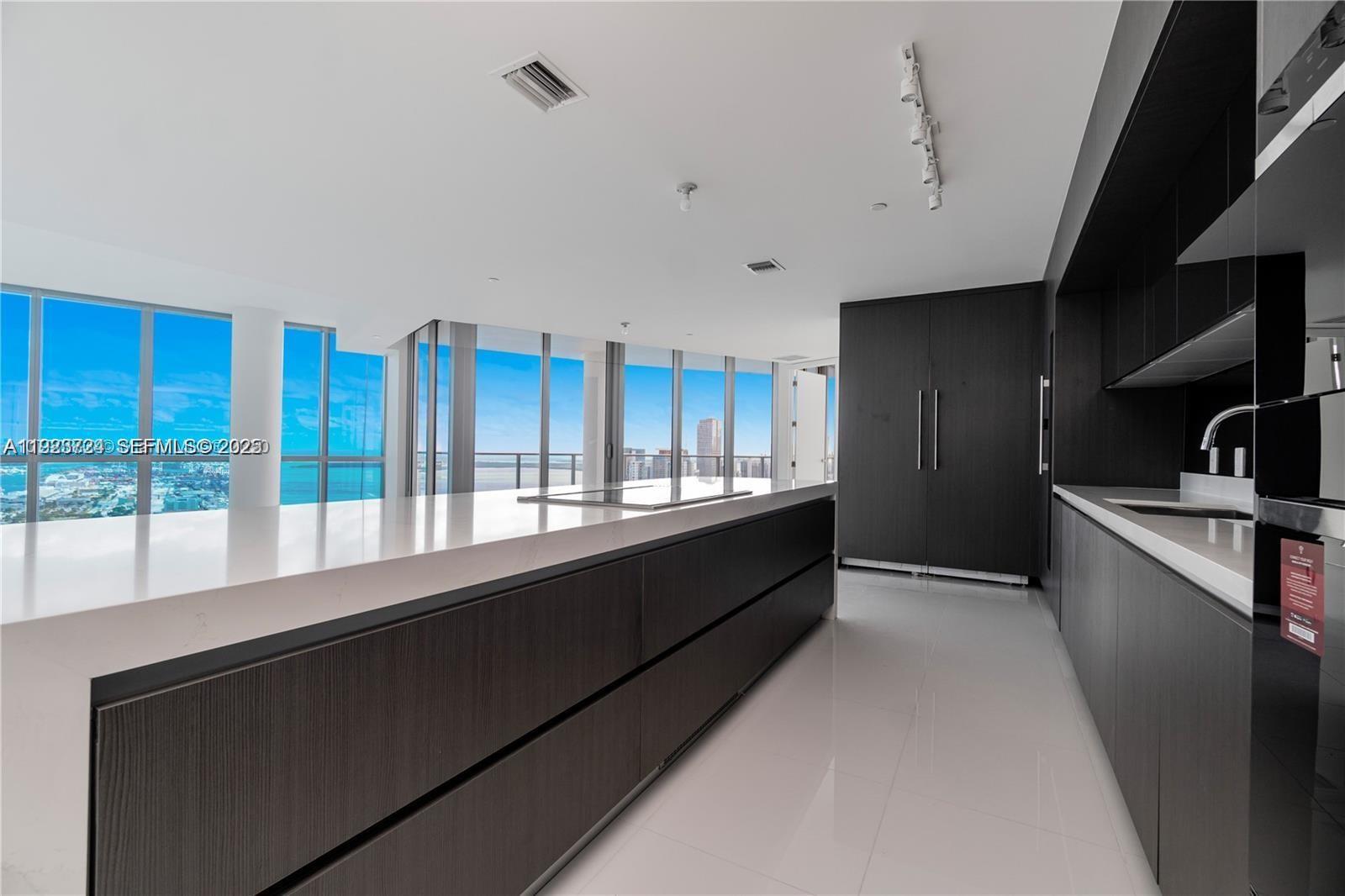 PARAMOUNT MIAMI WORLDCENT - Residential