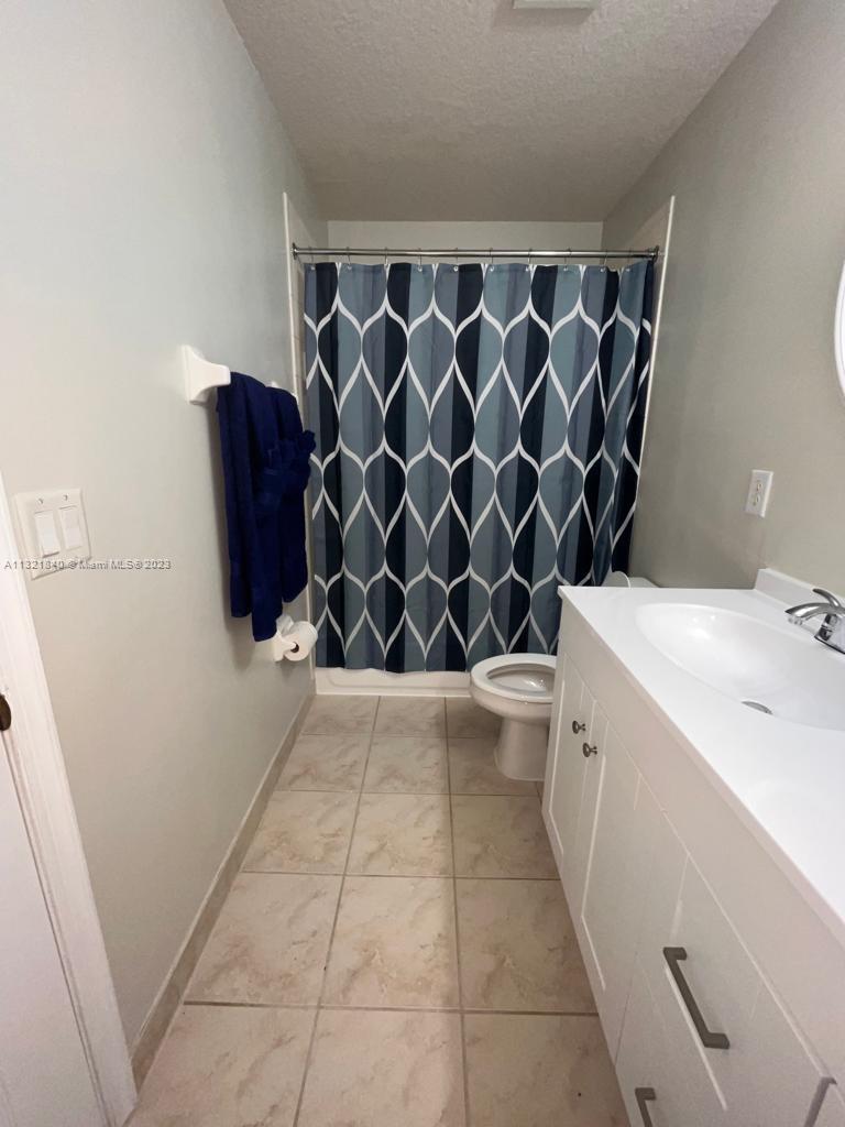 Photo 15 of 26 of 5954 Glasgow Way 5954 townhome