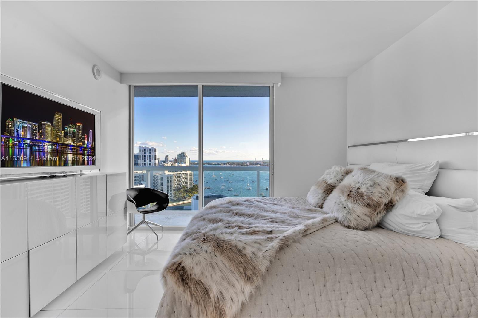 THE GRAND VENETIAN CONDO - Residential