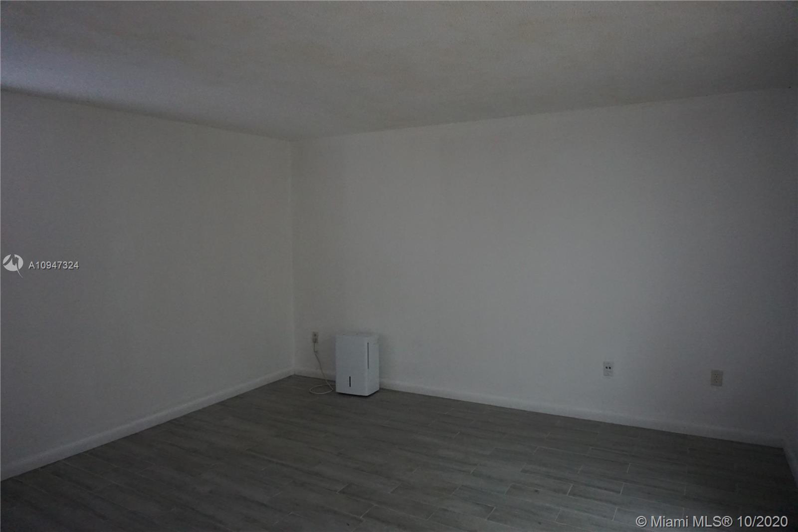 CORAL GATE WEST CONDO - Residential