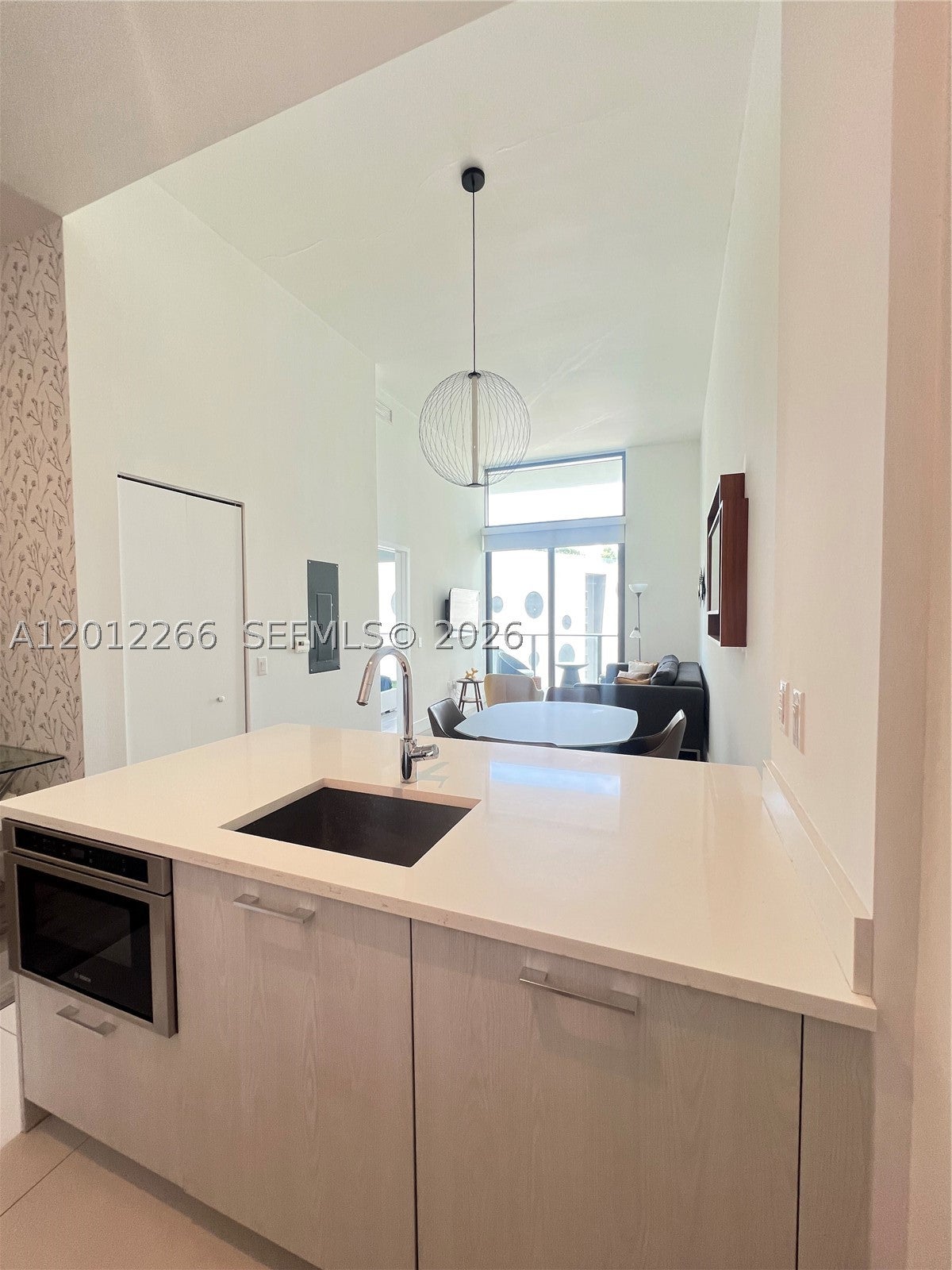 501 NE 31st St 404
