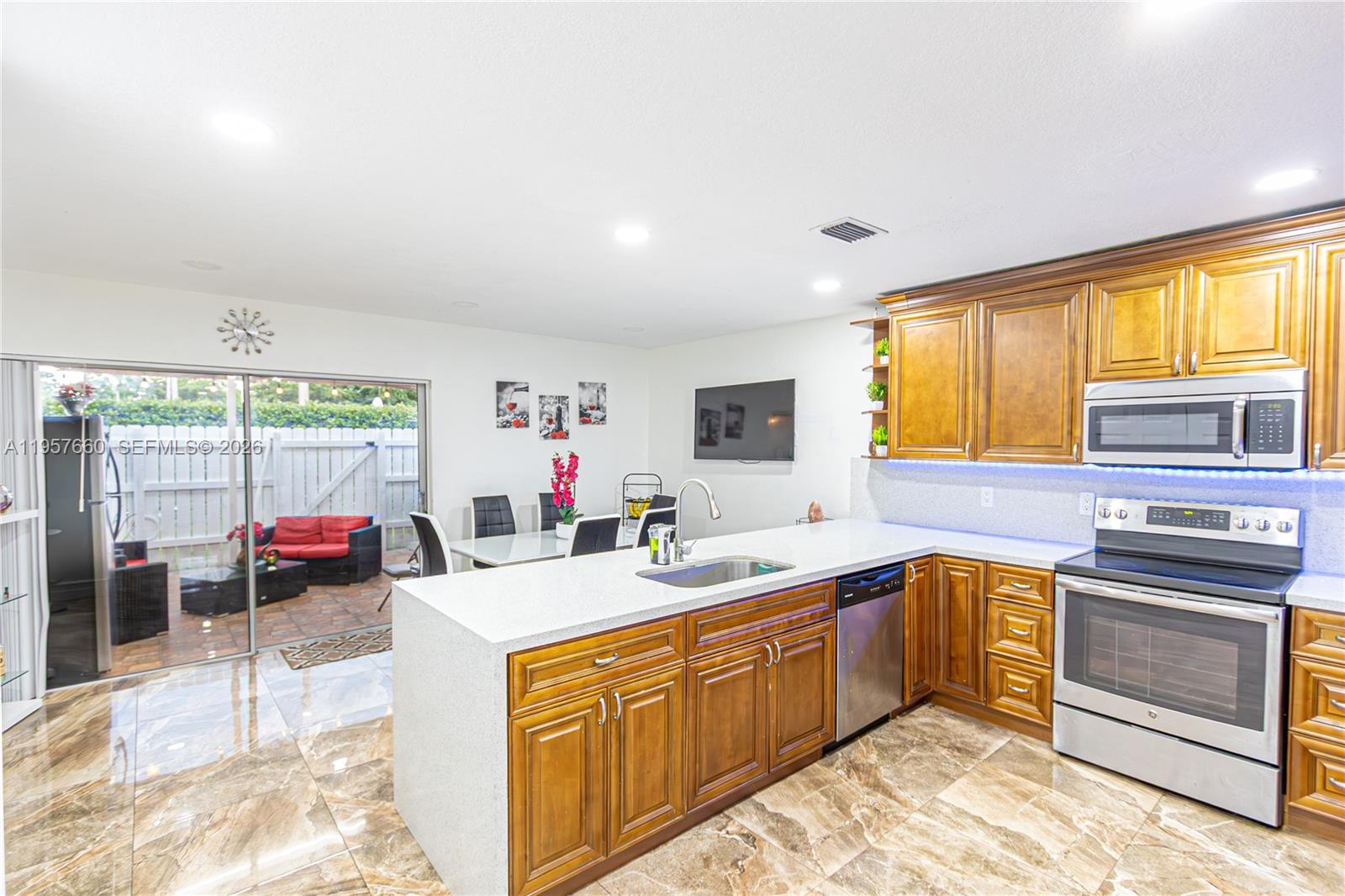 SUNSET HARBOUR SEC VI - Residential