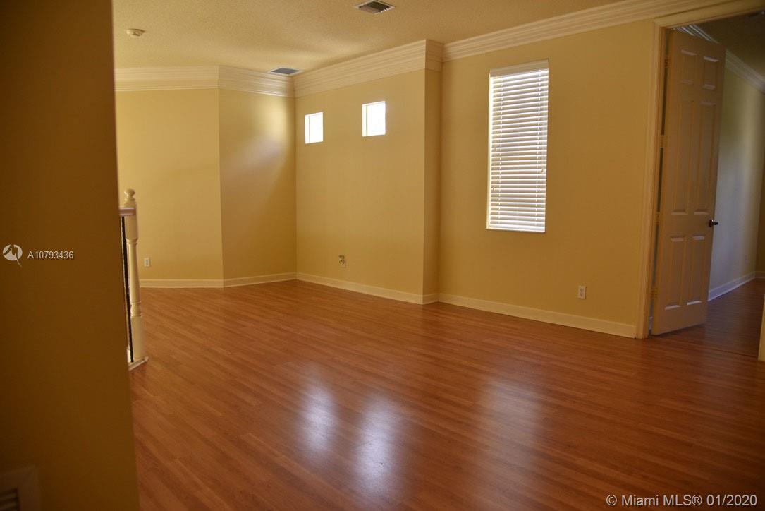 MIRASOL PAR 23 - Residential Lease