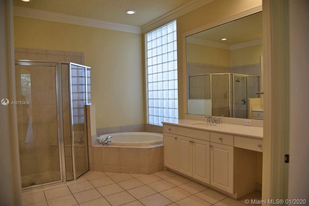 MIRASOL PAR 23 - Residential Lease