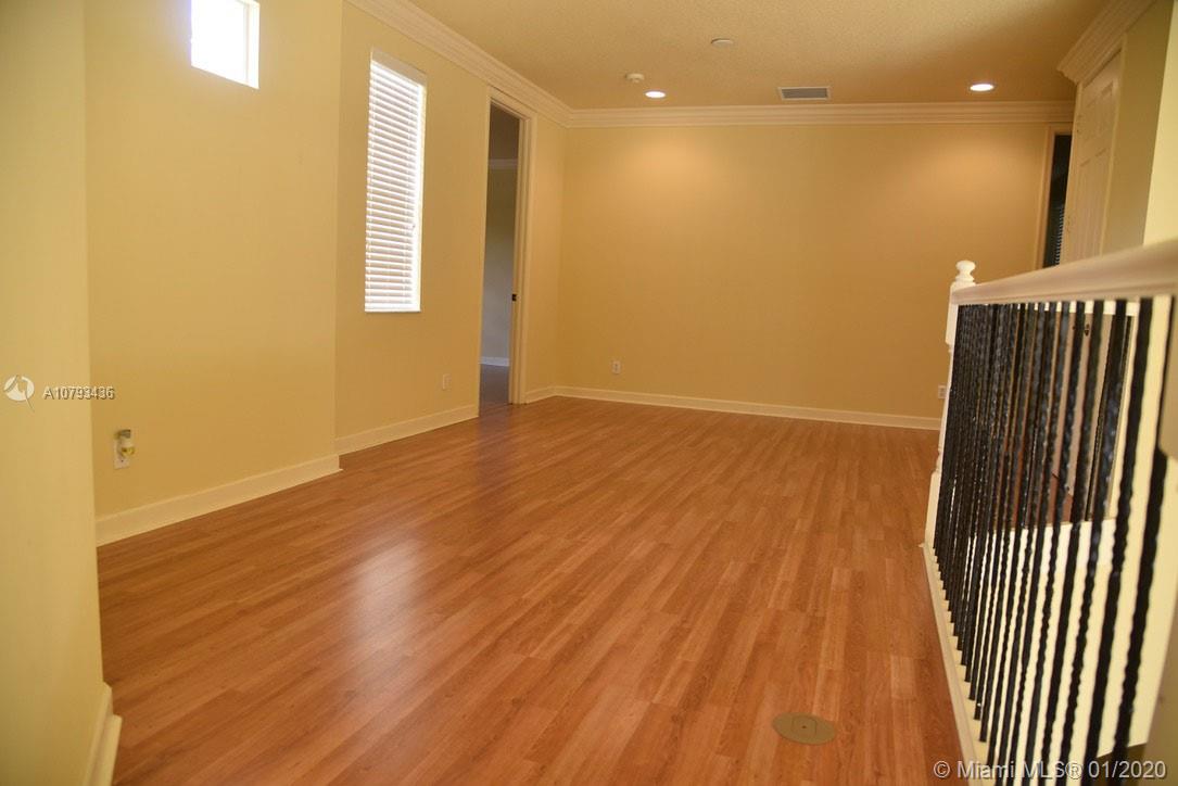 MIRASOL PAR 23 - Residential Lease