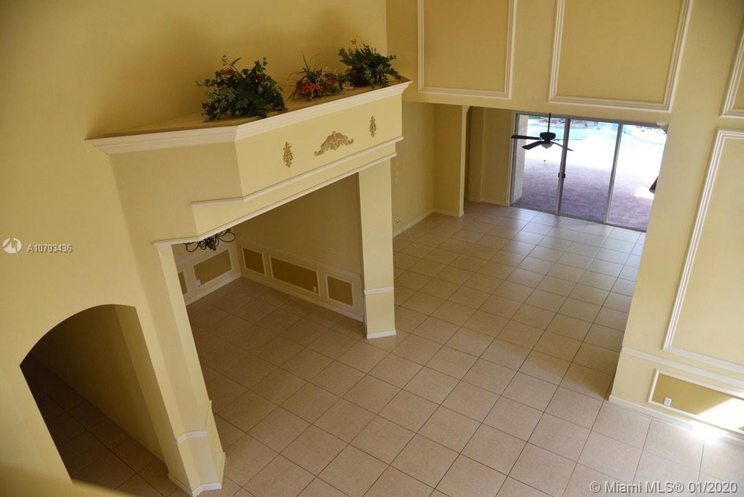 MIRASOL PAR 23 - Residential Lease