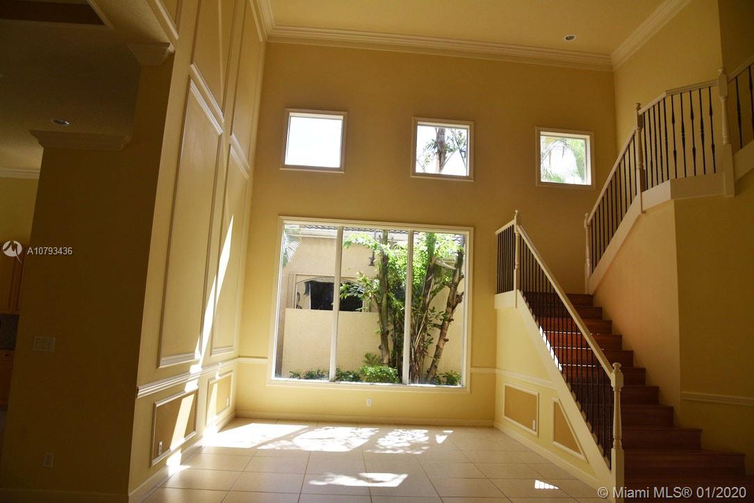 MIRASOL PAR 23 - Residential Lease