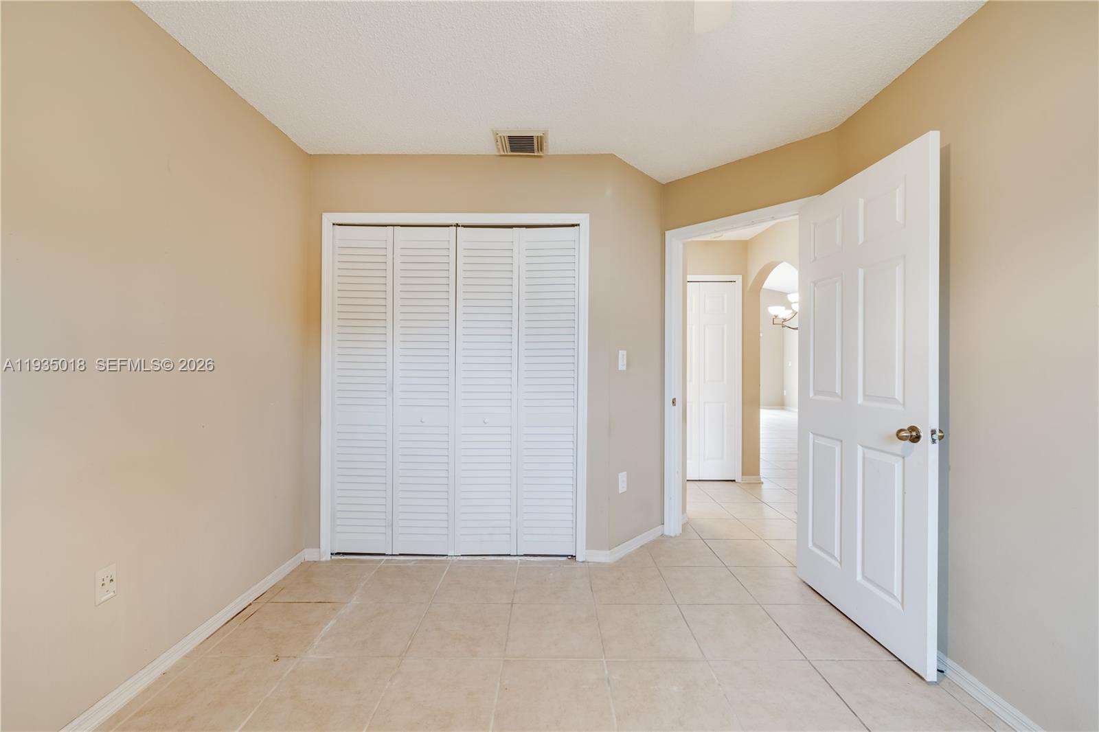 LAGO MAR SOUTH - Residential