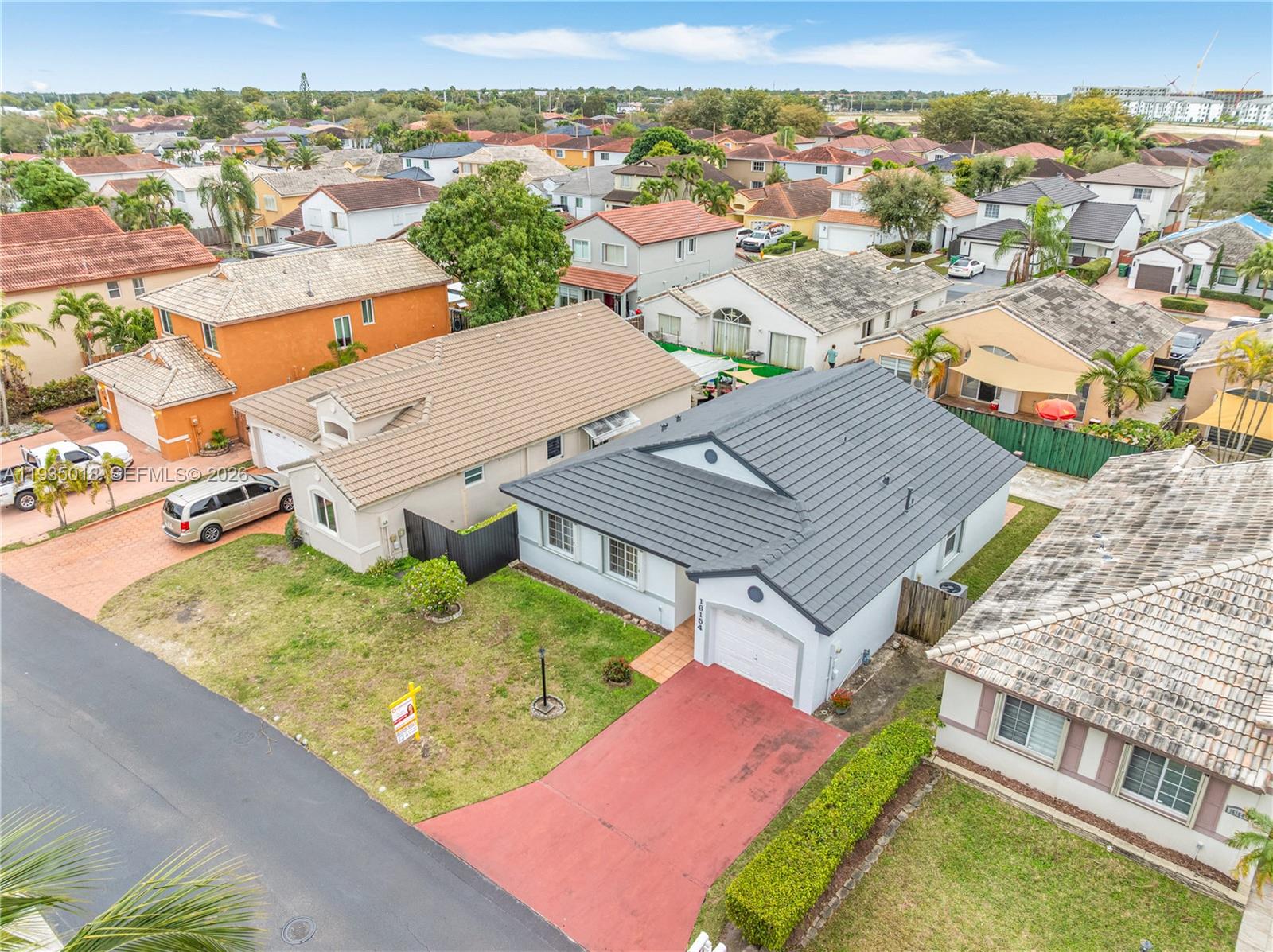 LAGO MAR SOUTH - Residential