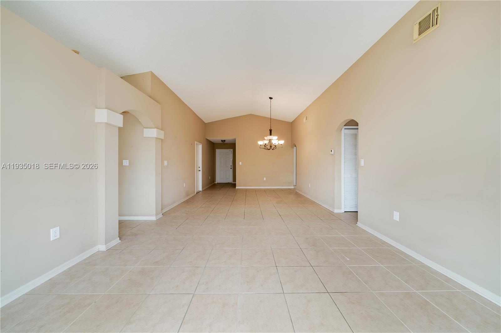 LAGO MAR SOUTH - Residential