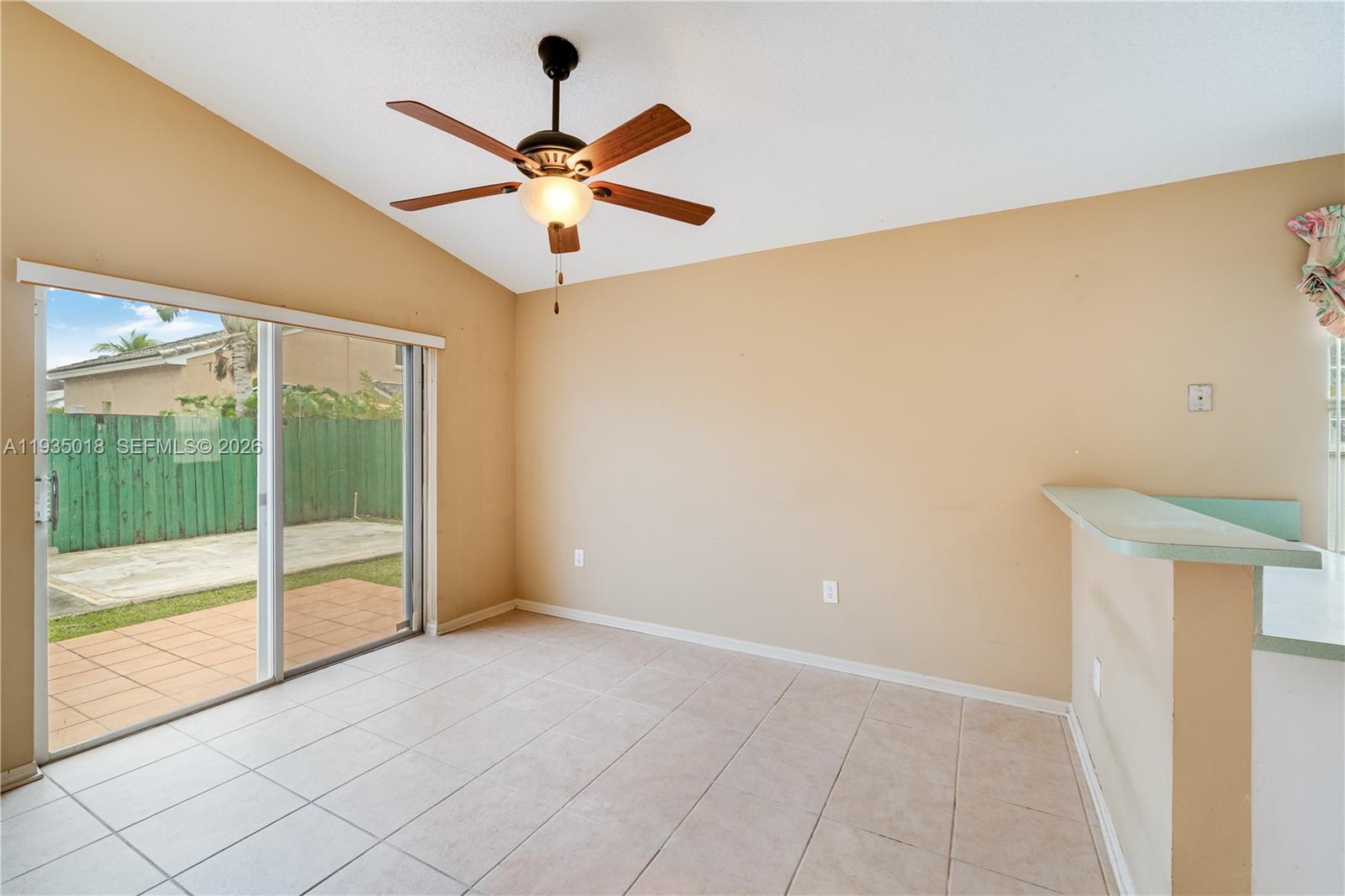 LAGO MAR SOUTH - Residential