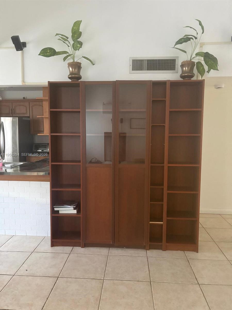 INDIAN LAKE VILLAGE II CO - Residential