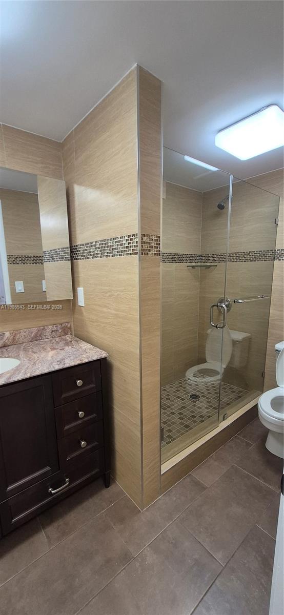 PROMENADE AT KENDALE LAKE - Residential Lease