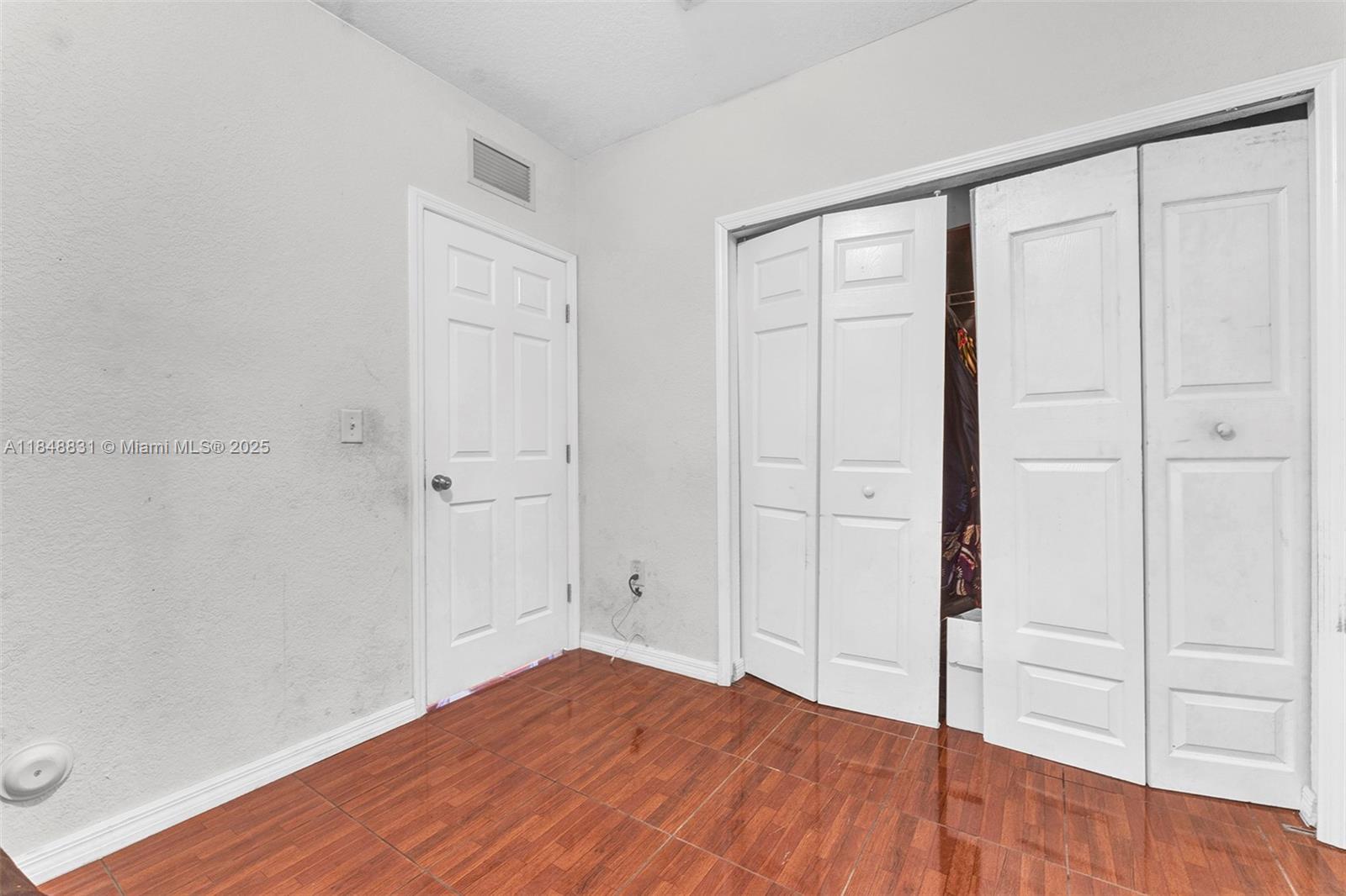 EVERGLADES AVE HEIGHTS AD - Residential