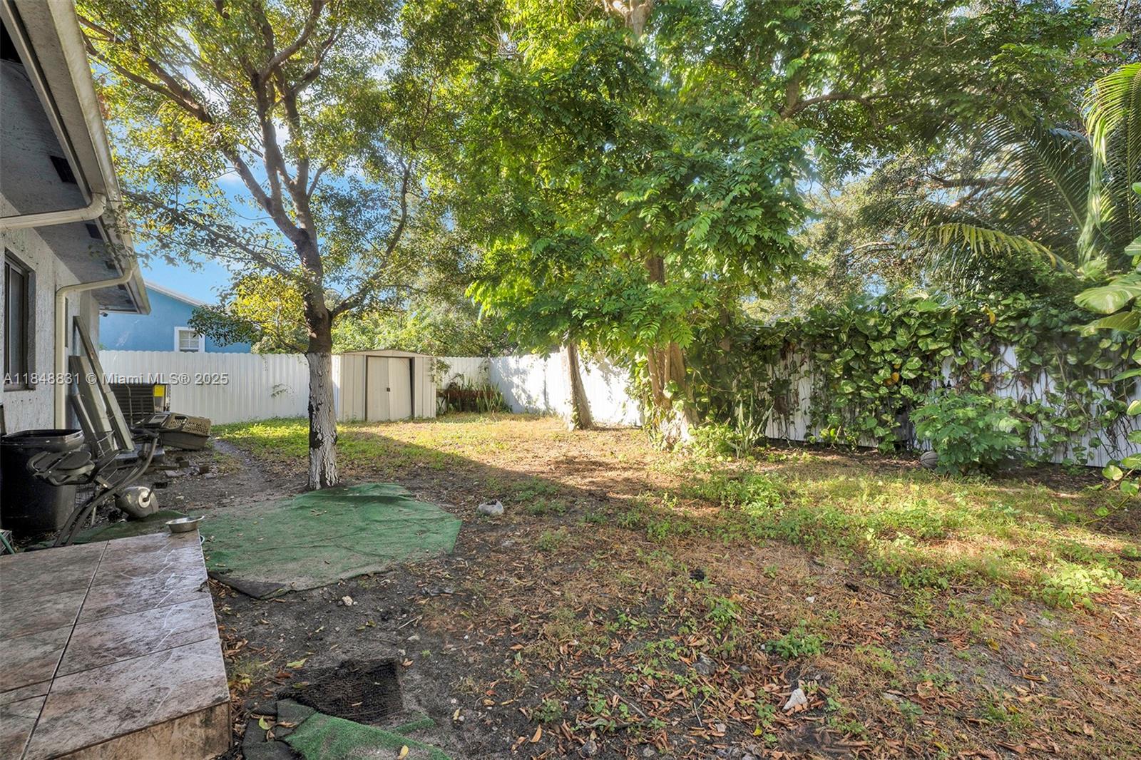 EVERGLADES AVE HEIGHTS AD - Residential