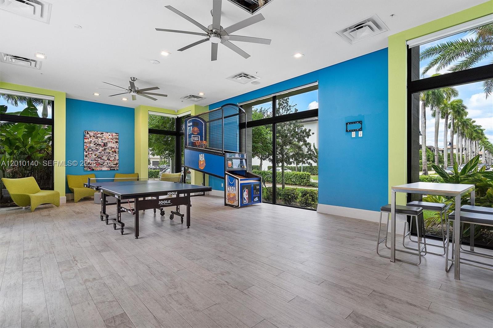 DOWNTOWN DORAL SOUTH PHASE - Residential