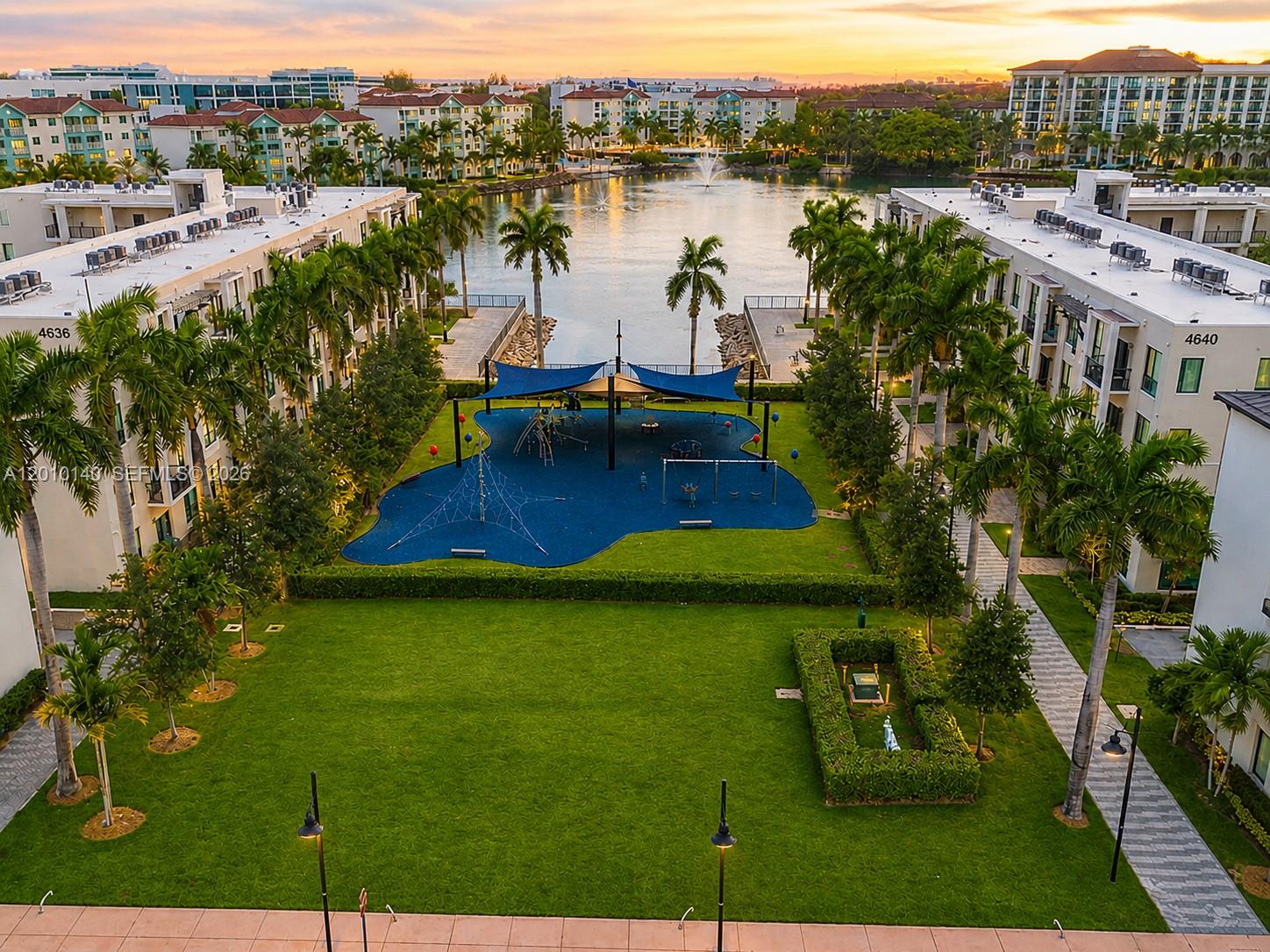 DOWNTOWN DORAL SOUTH PHASE - Residential