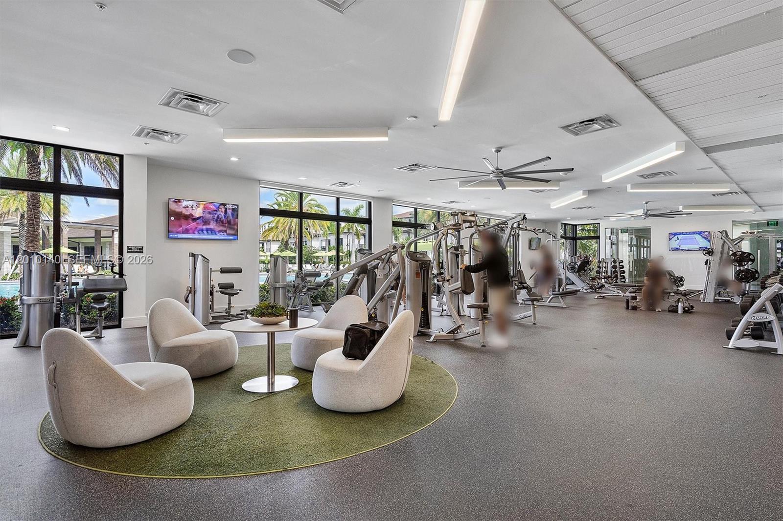 DOWNTOWN DORAL SOUTH PHASE - Residential