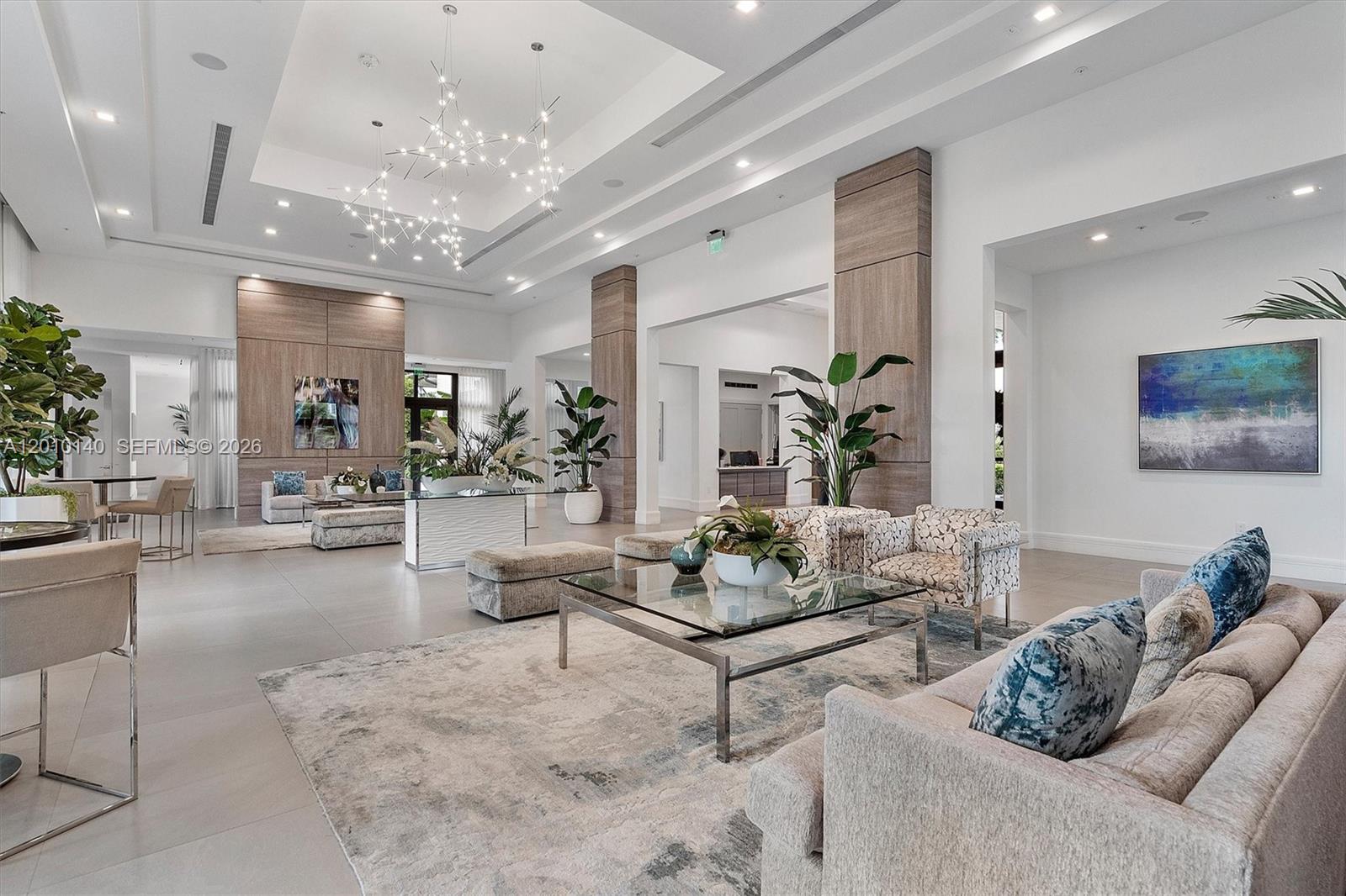 DOWNTOWN DORAL SOUTH PHASE - Residential