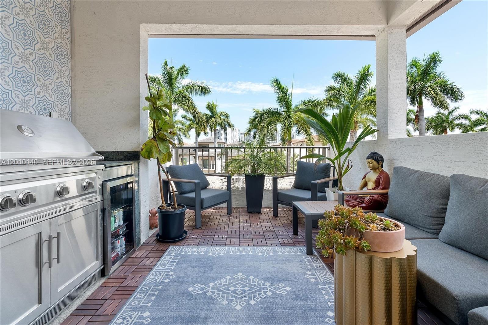 DOWNTOWN DORAL SOUTH PHASE - Residential