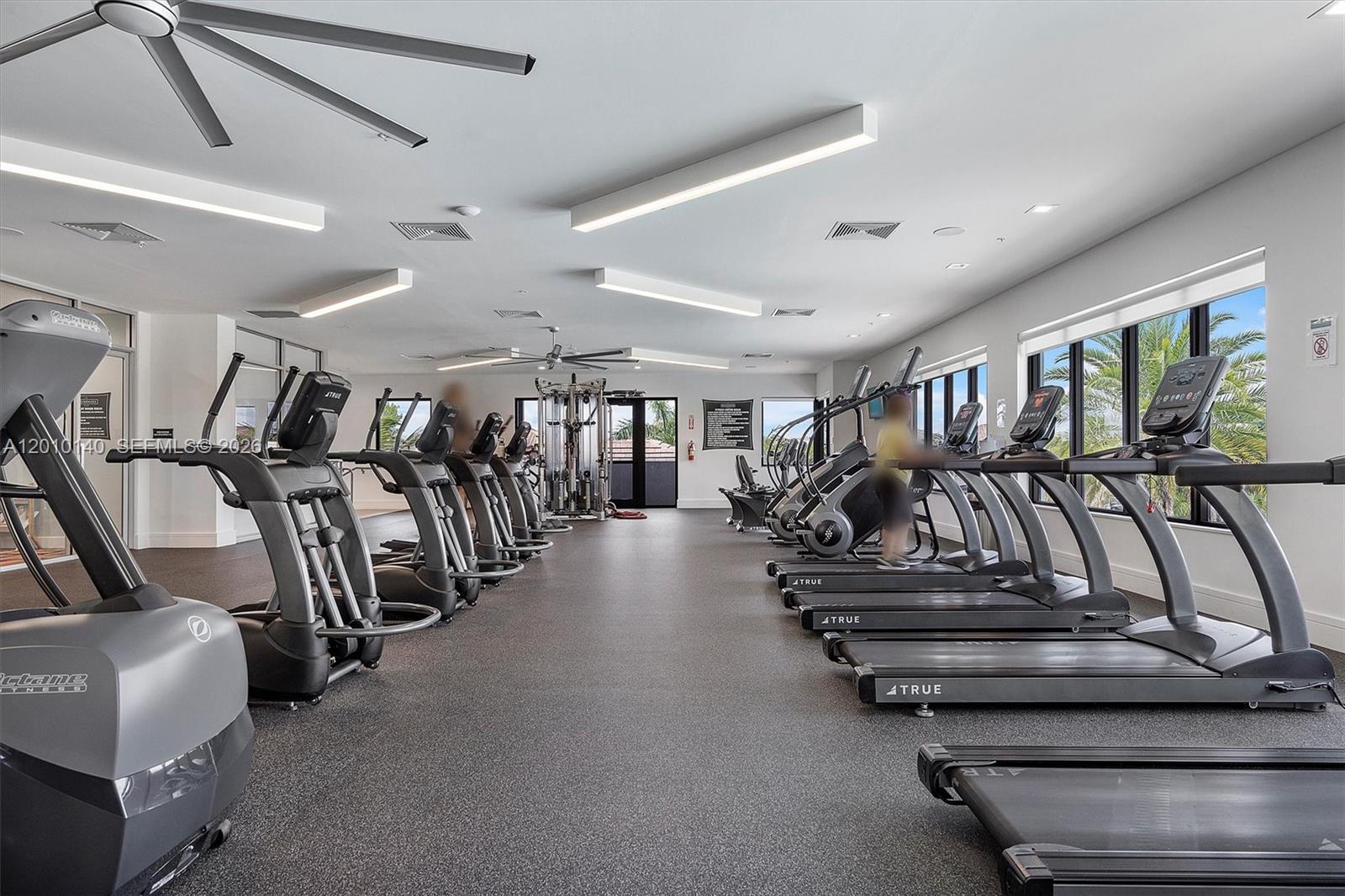 DOWNTOWN DORAL SOUTH PHASE - Residential