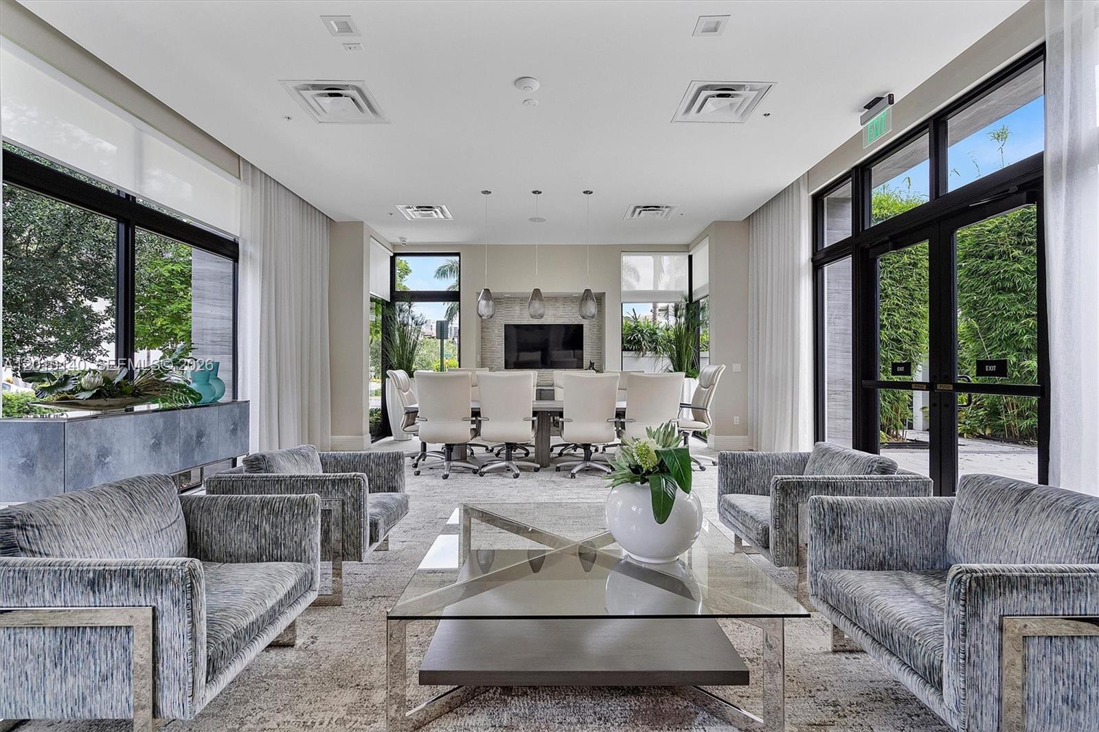 DOWNTOWN DORAL SOUTH PHASE - Residential