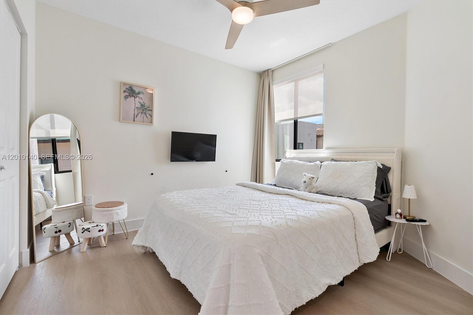 DOWNTOWN DORAL SOUTH PHASE - Residential