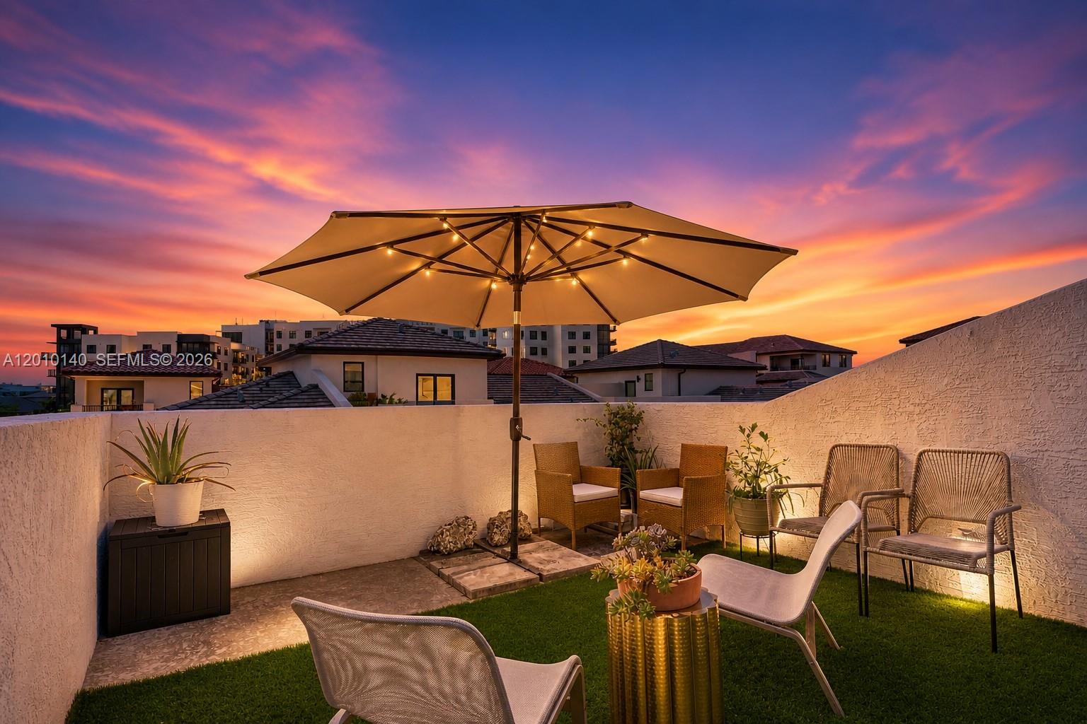 DOWNTOWN DORAL SOUTH PHASE - Residential