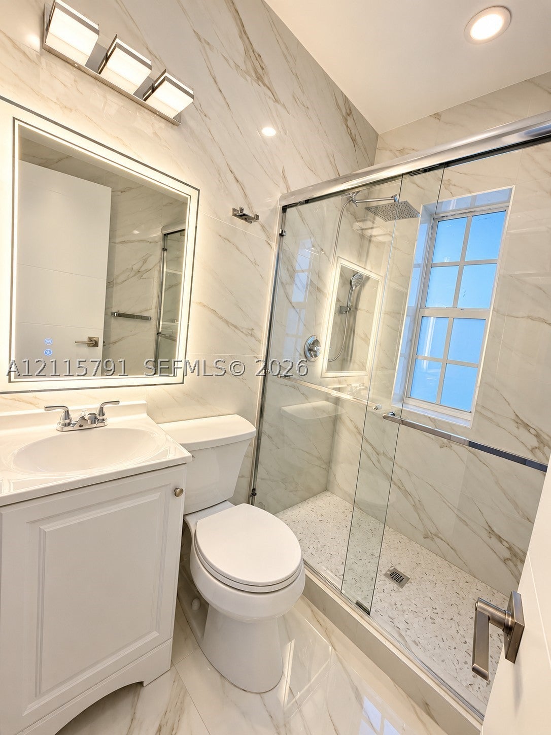 1455 Michigan Ave 19B