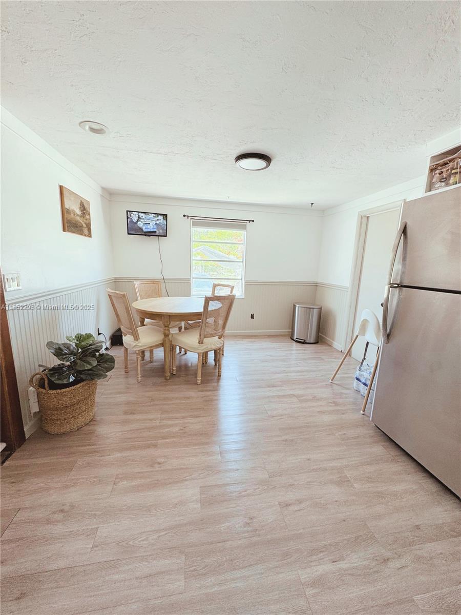 Misc Middle Torch Key 28 - Residential