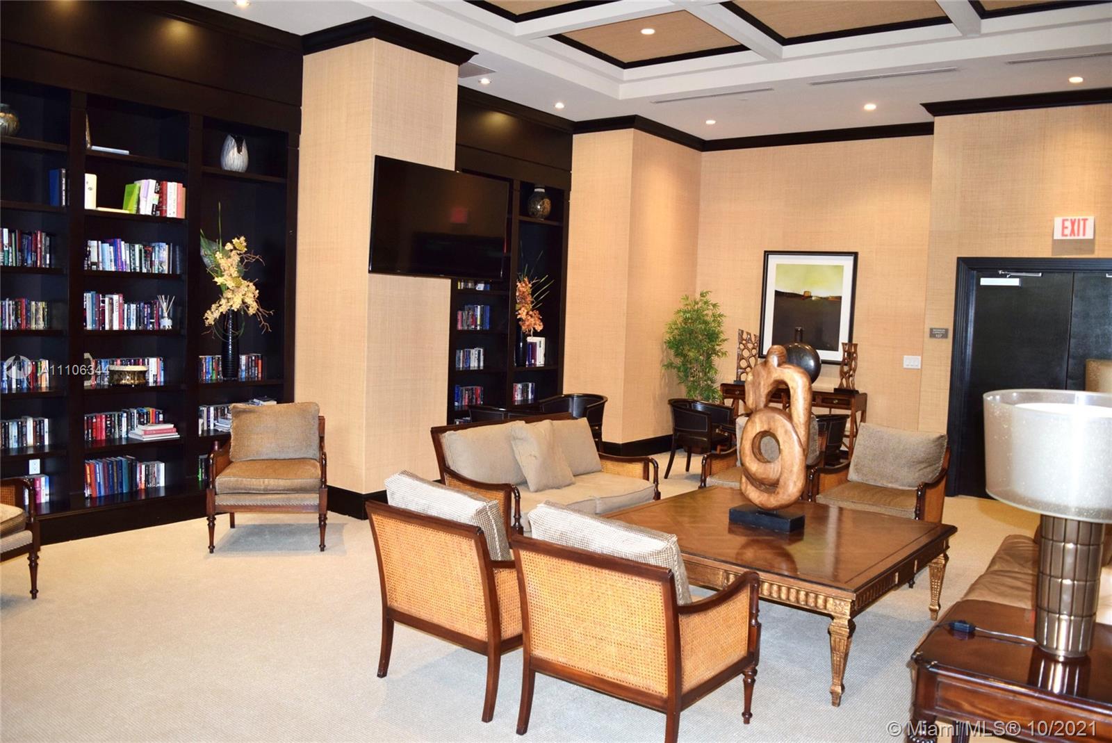 VERANDA CONDO - Residential