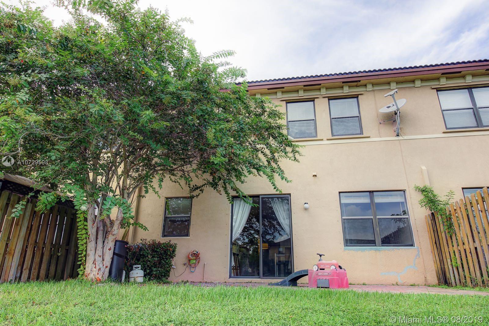SILVER PALM EAST SECTION - Residential Lease