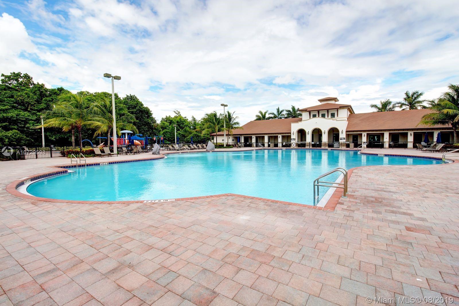 SILVER PALM EAST SECTION - Residential Lease