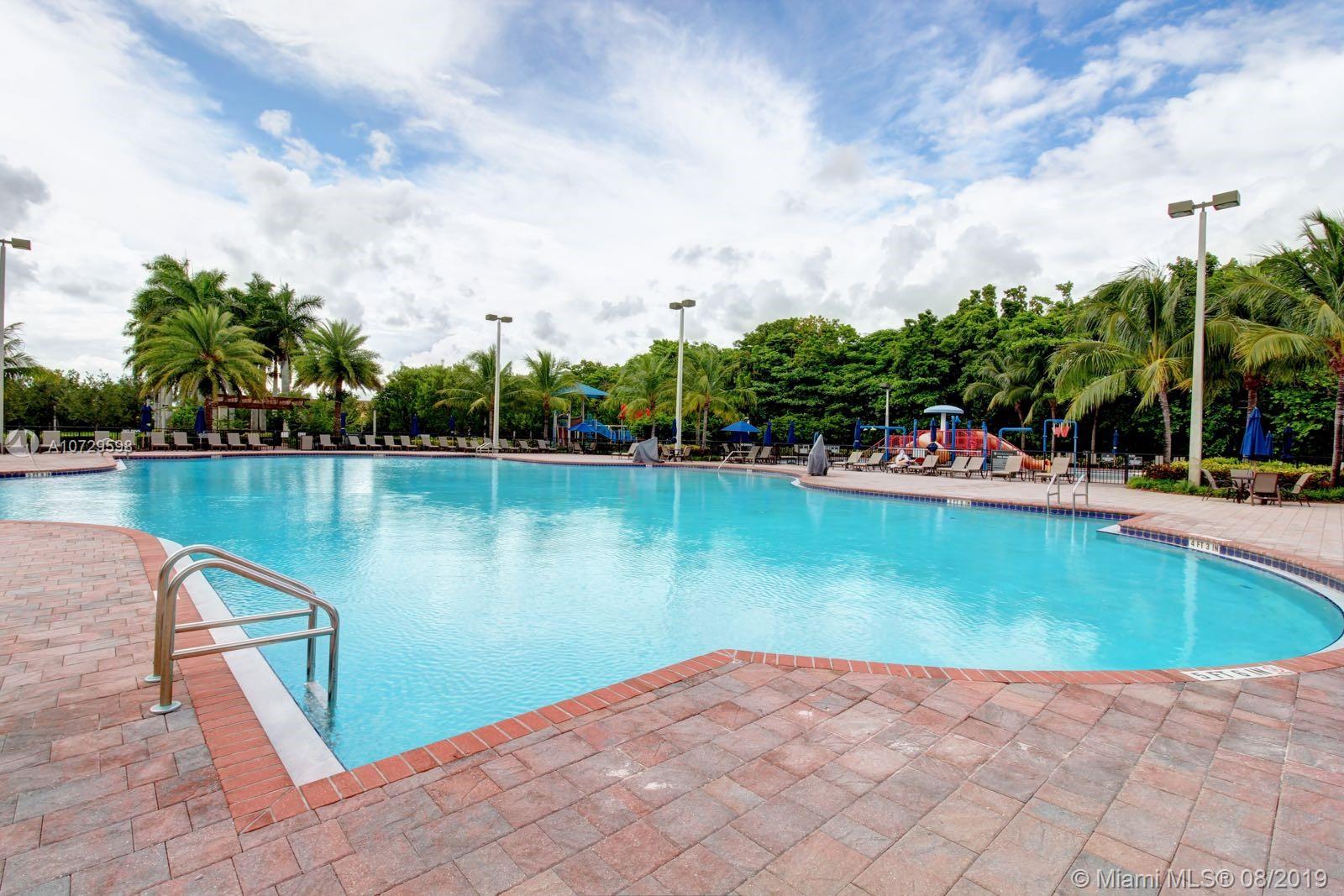 SILVER PALM EAST SECTION - Residential Lease