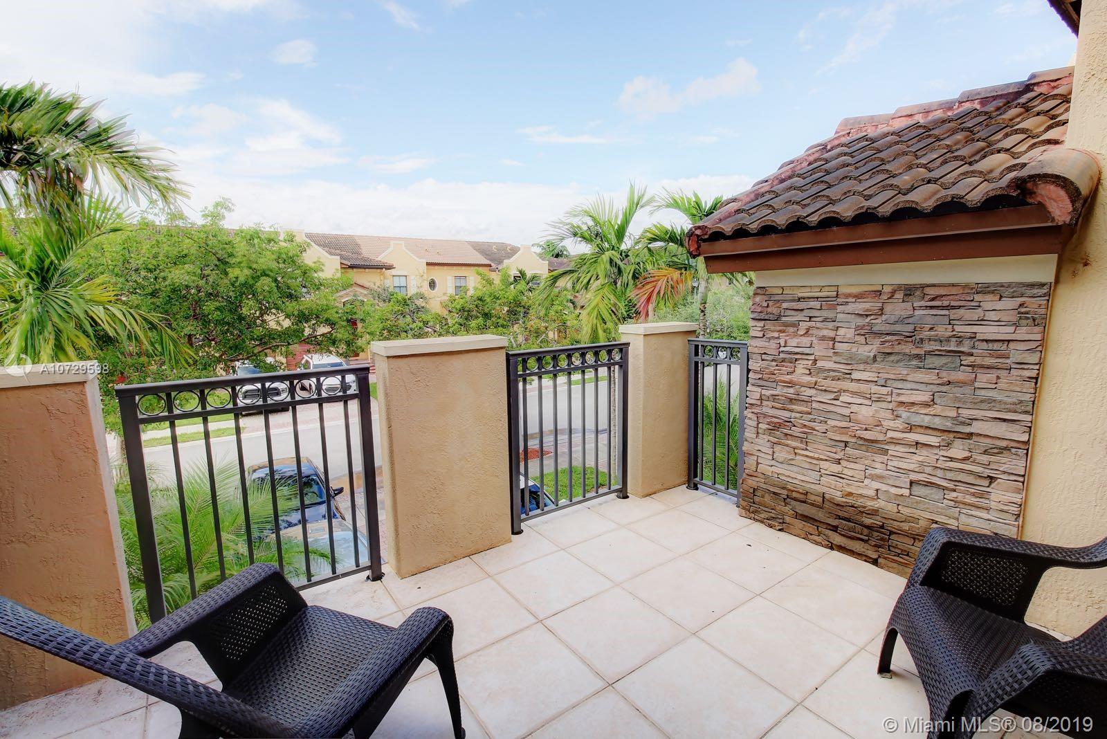 SILVER PALM EAST SECTION - Residential Lease