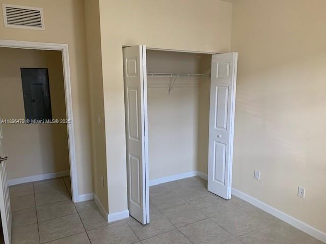 KENDALL COMMONS TOWNHOMES - Residential Lease
