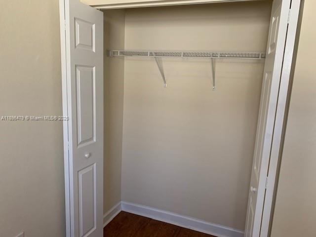 KENDALL COMMONS TOWNHOMES - Residential Lease