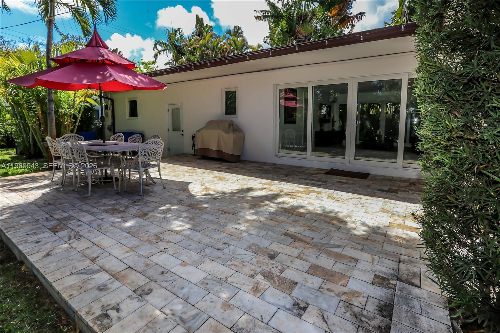 HOLLYWOOD - Residential