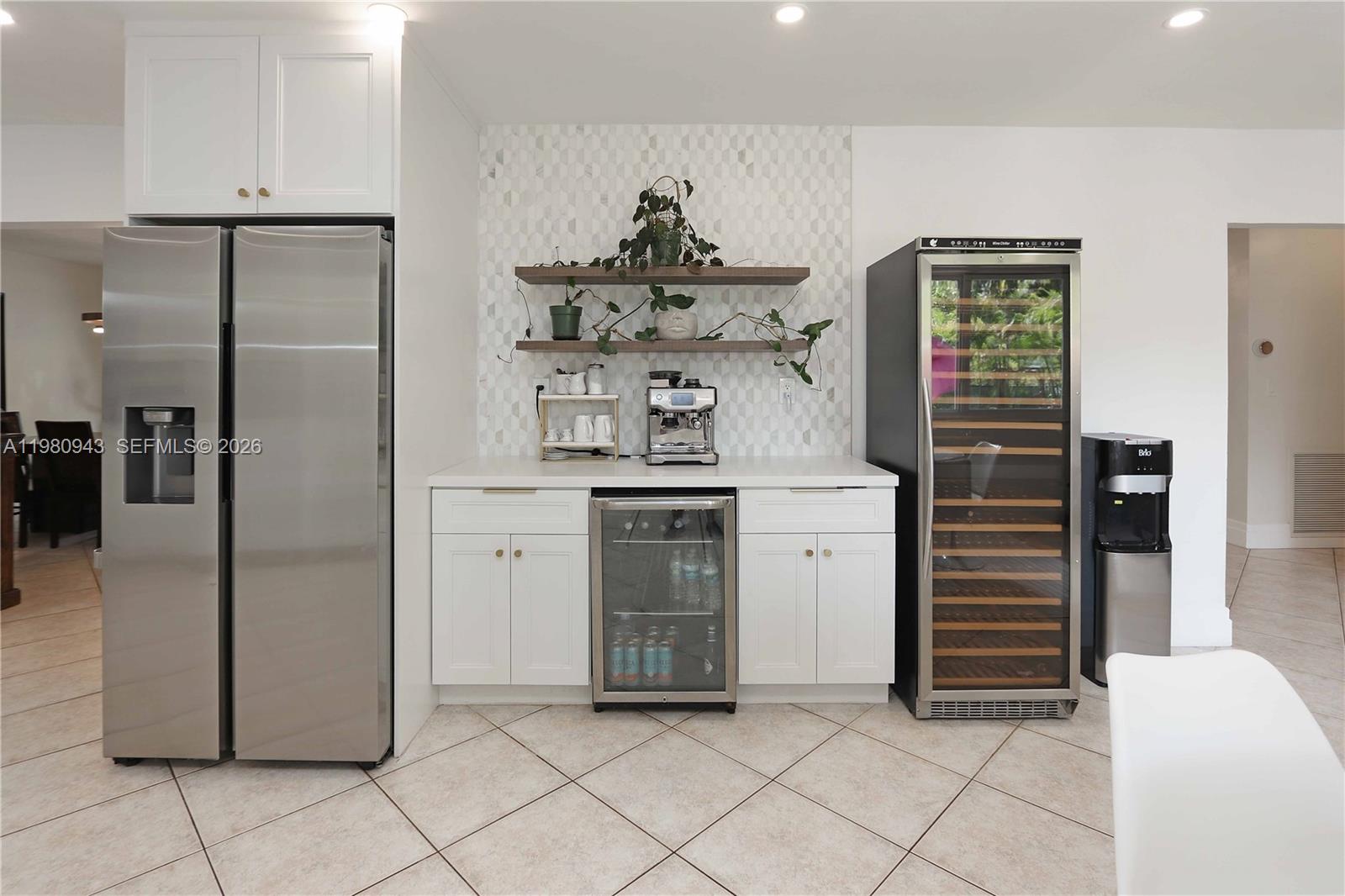 HOLLYWOOD - Residential