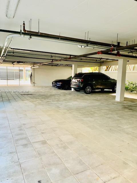 D GEMS CONDO - Residential