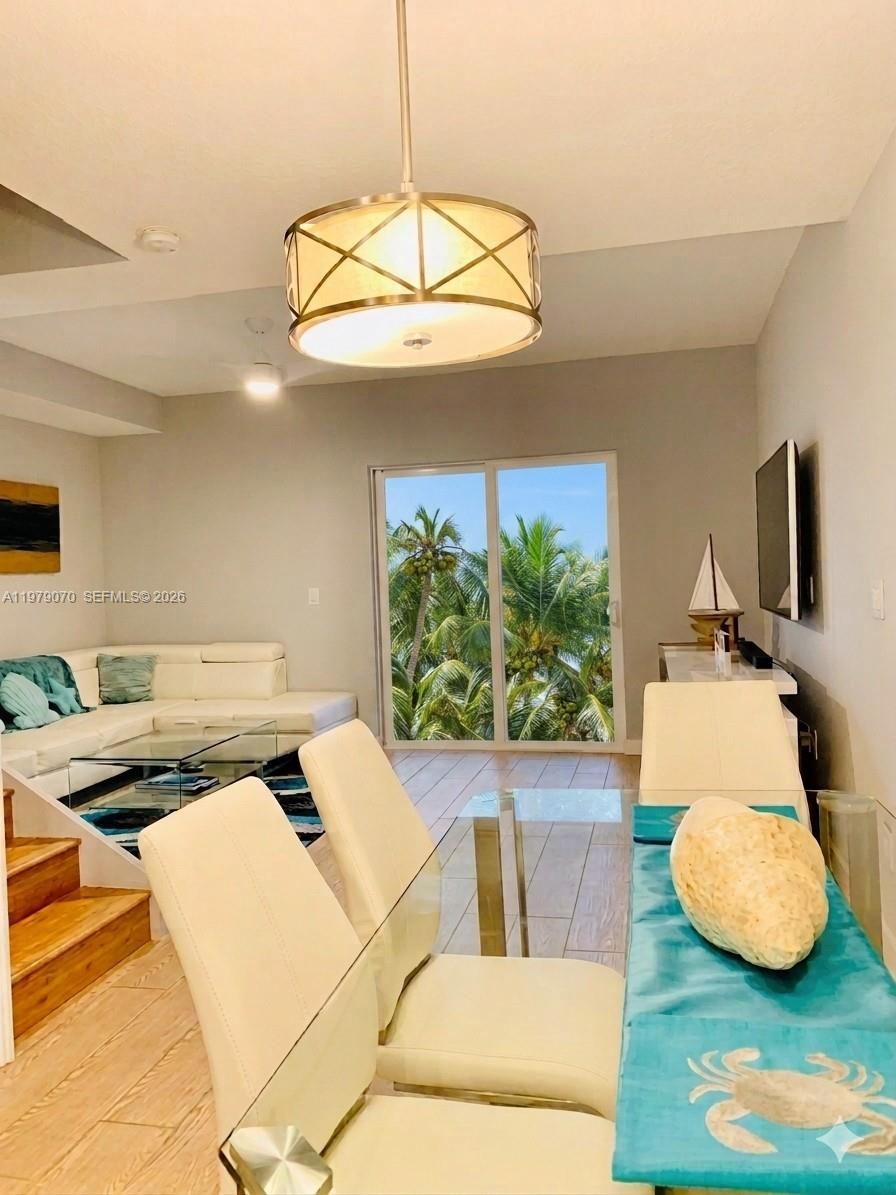 D GEMS CONDO - Residential