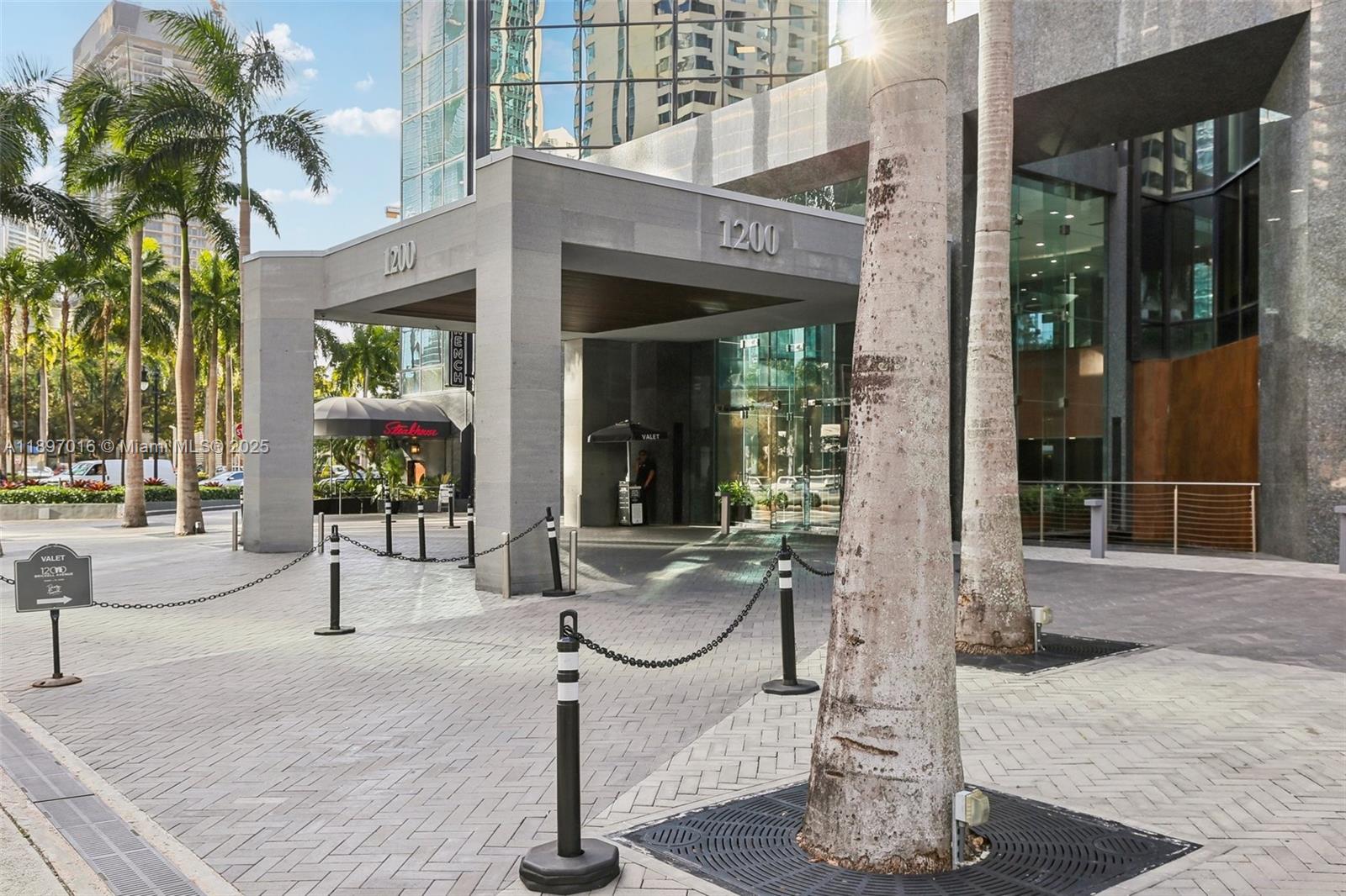 1200 Brickell Ave 520A-D