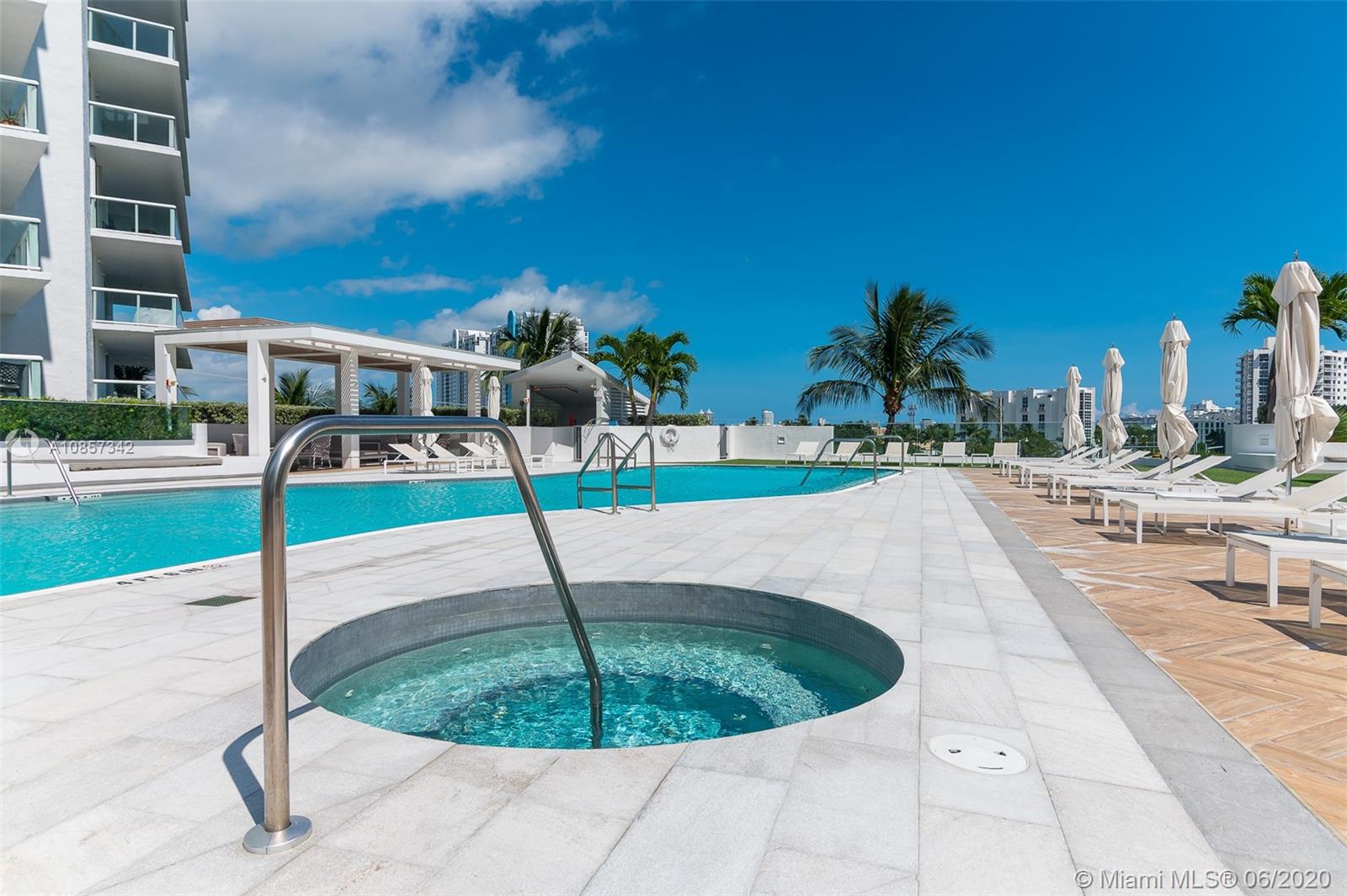 THE GRAND VENETIAN CONDO - Residential