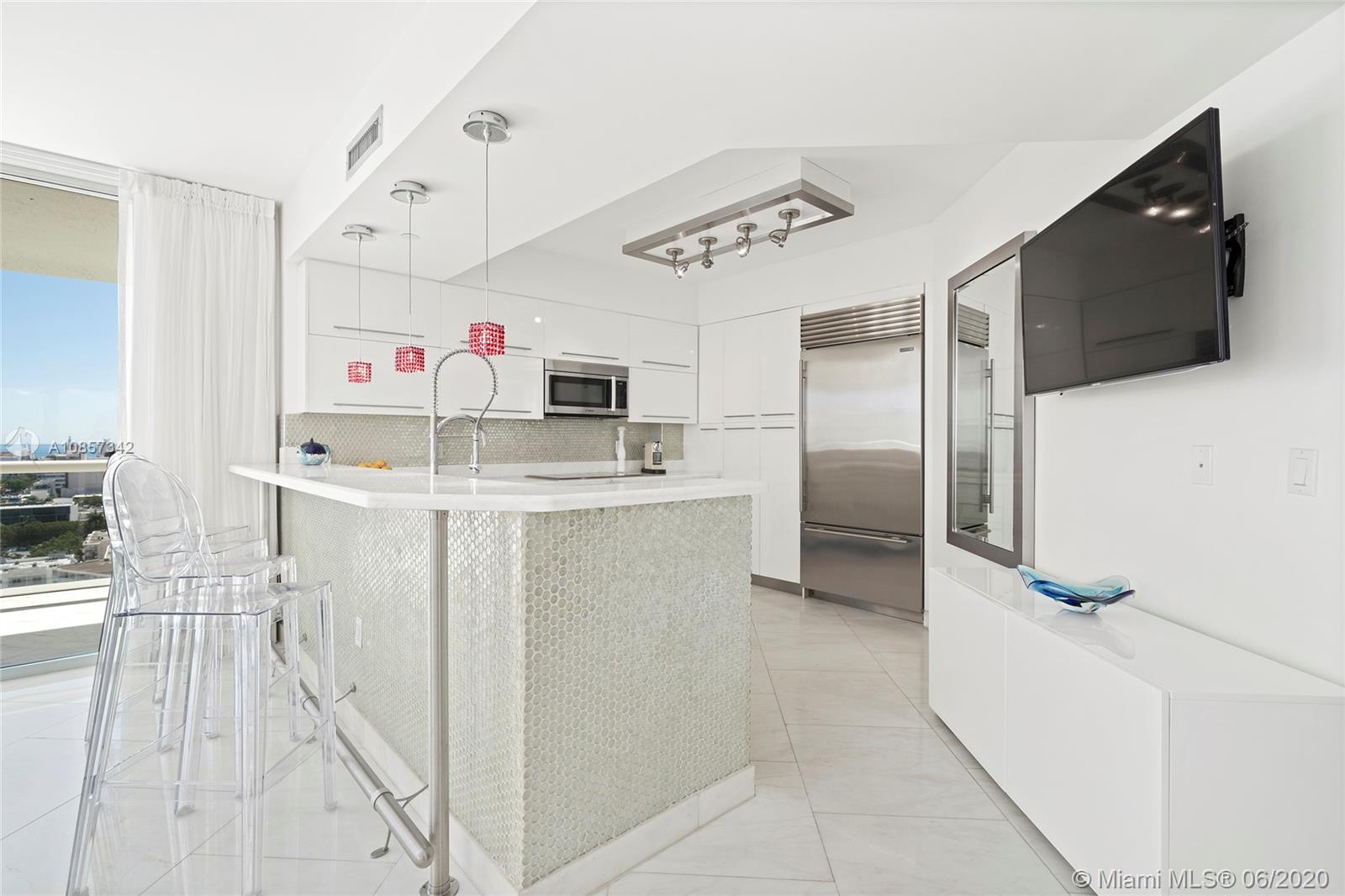 THE GRAND VENETIAN CONDO - Residential