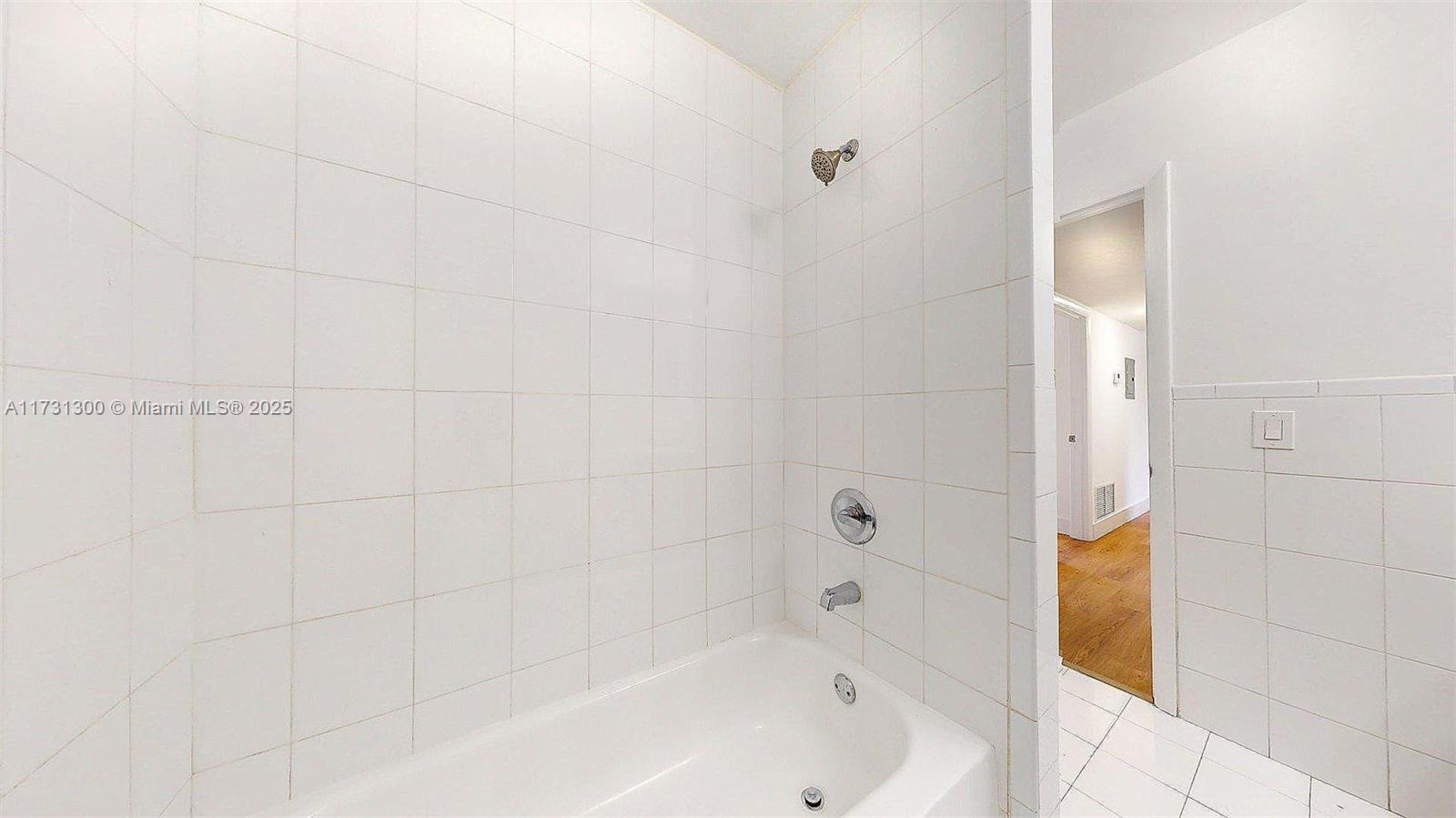 SPANISH TRACE CONDO - Residential